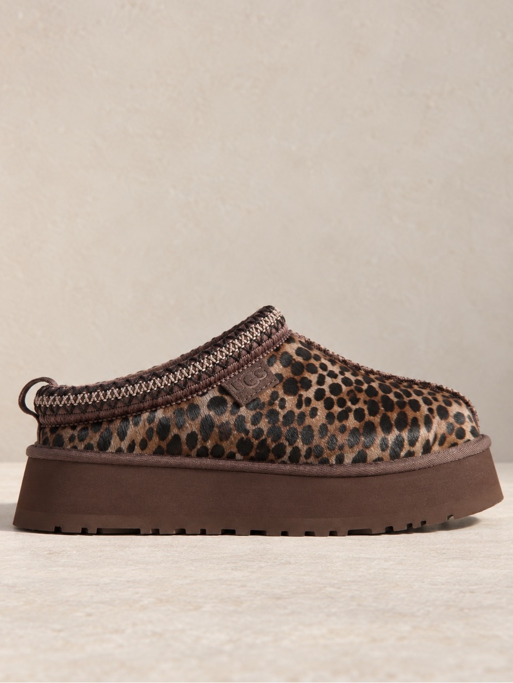 Genuine Calf Hair UGG Tazz Caspian Platform Slippers in Burnt Cedar 🤎🐆 - Picture 3 of 5